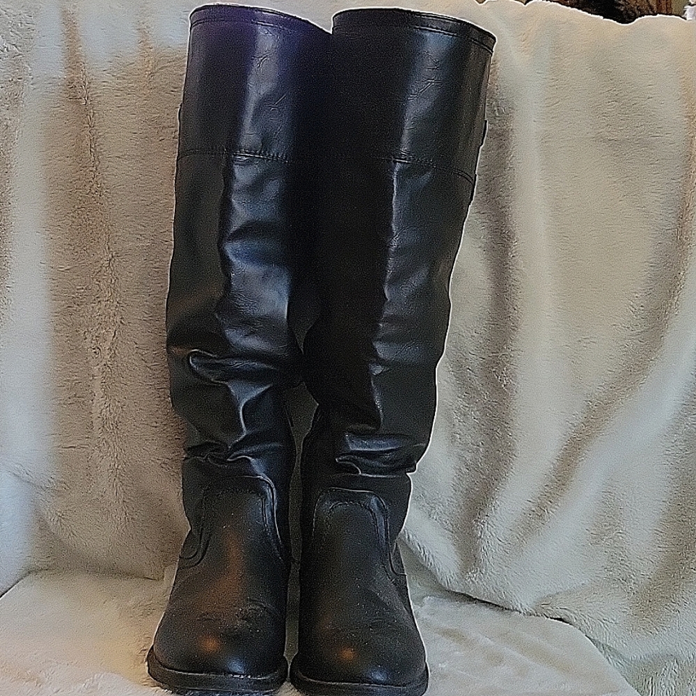 Kohl's black leather tall boots